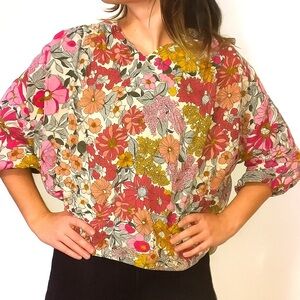 Entro Boho Floral 3/4 Sleeves V-Neck Blouse Top Size Medium Relaxed Fit